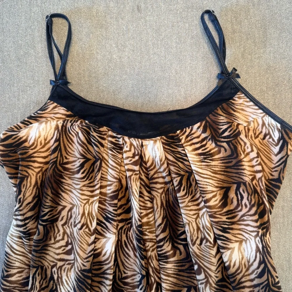 Vintage Studio Donatella Tiger Print Nightie - Picture 4 of 7
